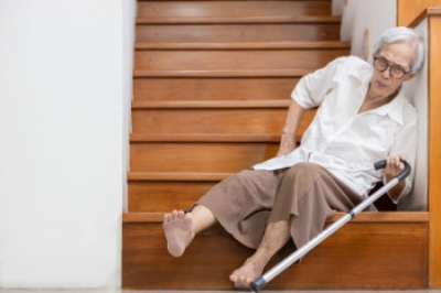 Safety Tips and the Podiatrist’s Role in Fall Recovery
